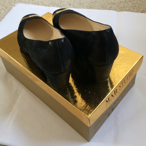 Vintage Leather Heels - Picture 2 of 4