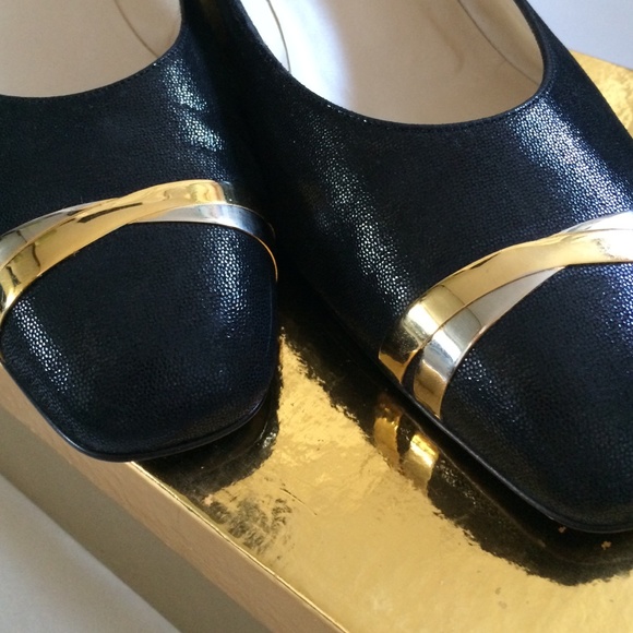 Vintage Leather Heels - Picture 4 of 4