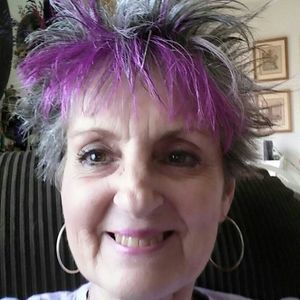 Meet your Posher, Carolyn