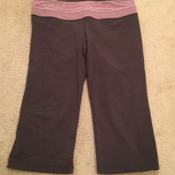 Lululemon reversible crops