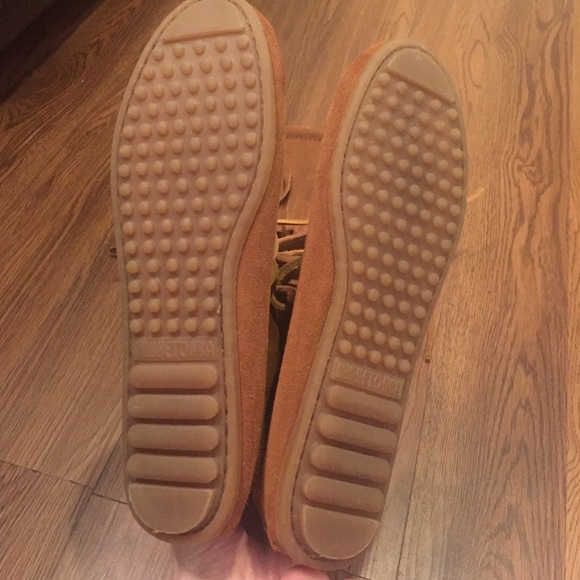 Minnetonka Lace up Boot - Picture 2 of 4