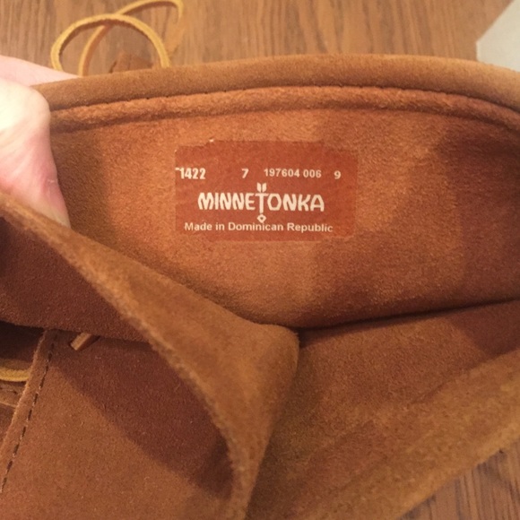 Minnetonka Lace up Boot - Picture 3 of 4