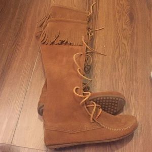 Minnetonka Lace up Boot