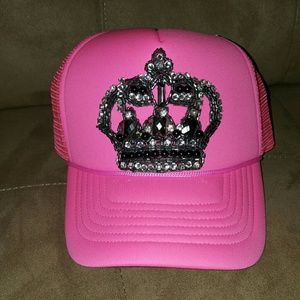 Crown jewel trucker hat