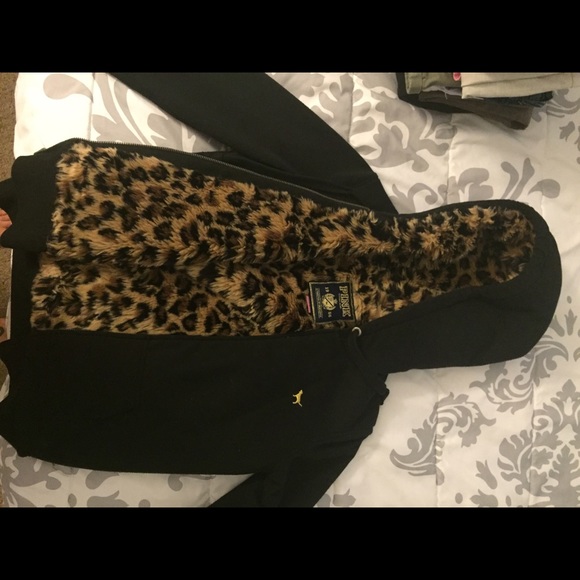 VS Hoodie
