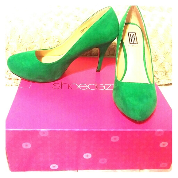 almost new green high heels