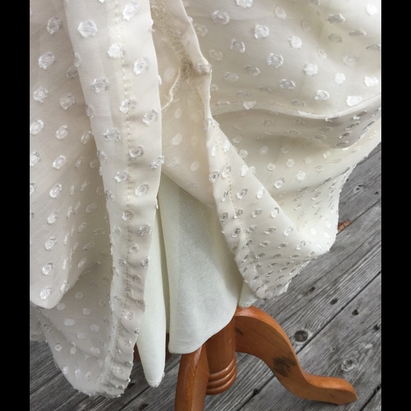 $5 ⭐️ Lightweight Polka Dot Dress w Belt - Picture 4 of 4