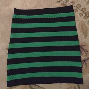 FOREVER 21 MINI SKIRT