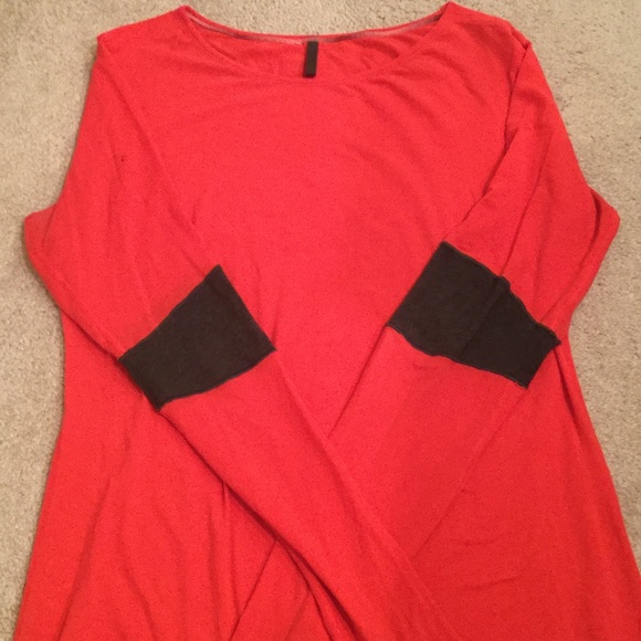 Lululemon top