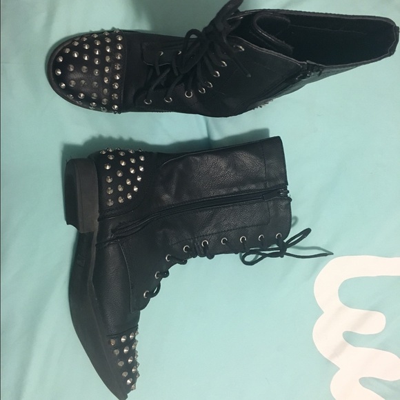 Black Combat Boots 😍👢