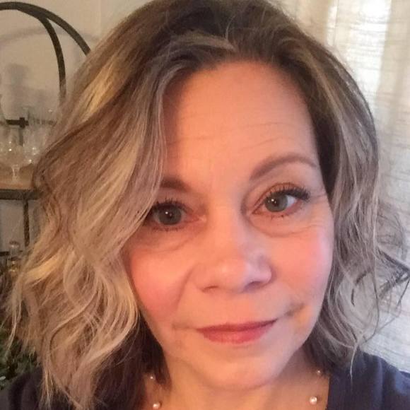 Meet your Posher, Shannon - Picture 1 of 1