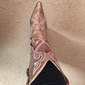 Donald J Pliner cowboy boots-size 7 M