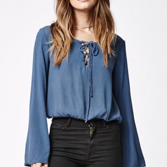 LA Hearts Lace Up Bell Sleeved Top