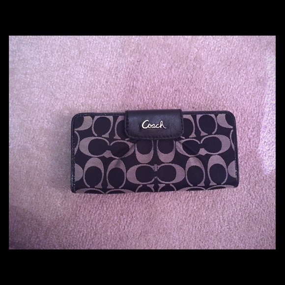 Coach wallet