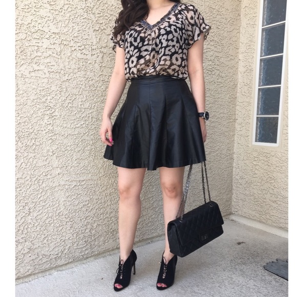 Express Top. - Picture 2 of 3