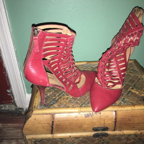 Red heels - Picture 2 of 2