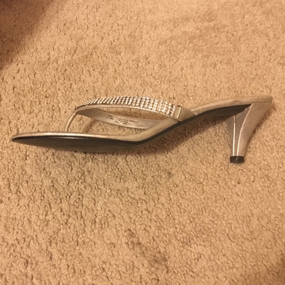 Silver heeled sandals - Picture 2 of 3