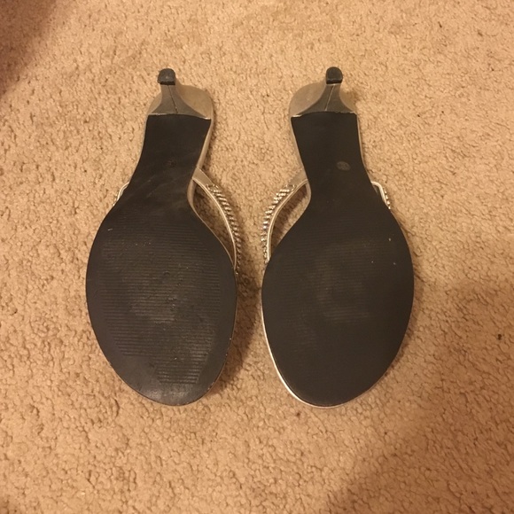 Silver heeled sandals - Picture 3 of 3