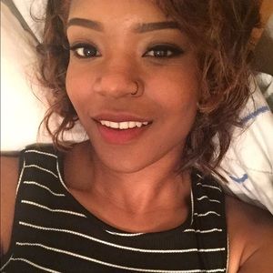 Meet your Posher, Brittney