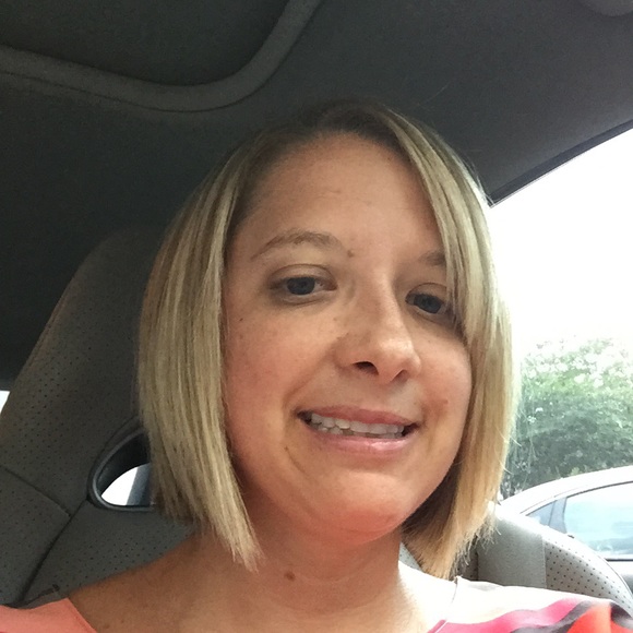 Meet your Posher, Joanna - Picture 1 of 1