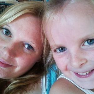 Meet your Posher, Lois