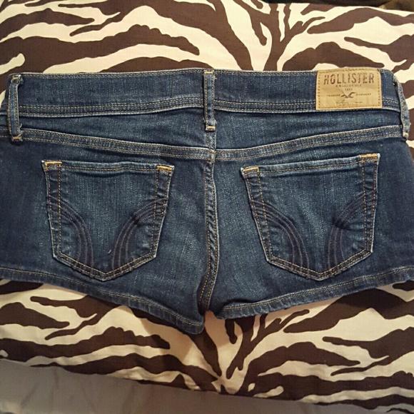 Hollister summer shorts - Picture 2 of 4