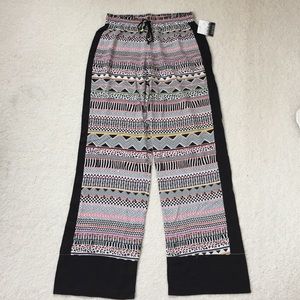 Kensie Pants. NWT