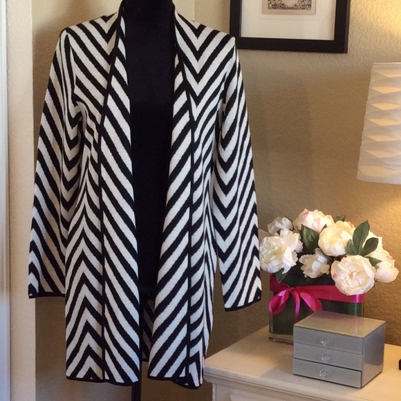 💢🎉 H/P 🎉💢                 Kasper long cardigan - Picture 2 of 5