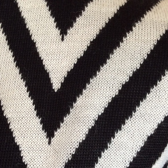 💢🎉 H/P 🎉💢                 Kasper long cardigan - Picture 4 of 5