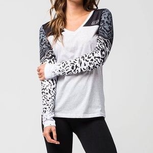 Woman's fox racing shirt
