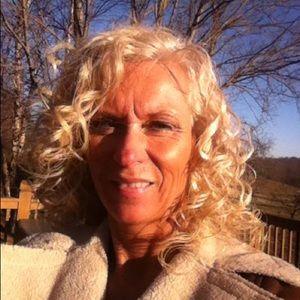 Meet your Posher, Dona