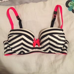 Victoria's Secret Push Up Bra