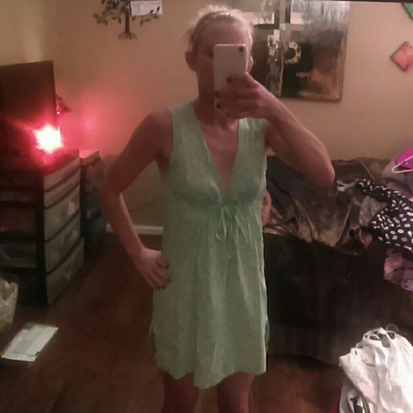 Dress - Picture 2 of 4