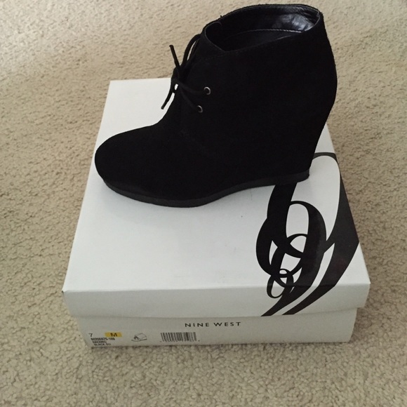Black wedged booties
