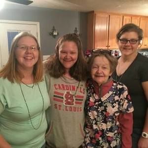 Meet your Posher, Lisa