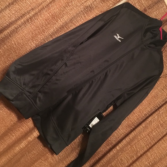 Performance Jacket - Picture 1 of 3