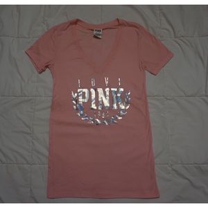 PINK SIZE XS V NECK T-SHIRT