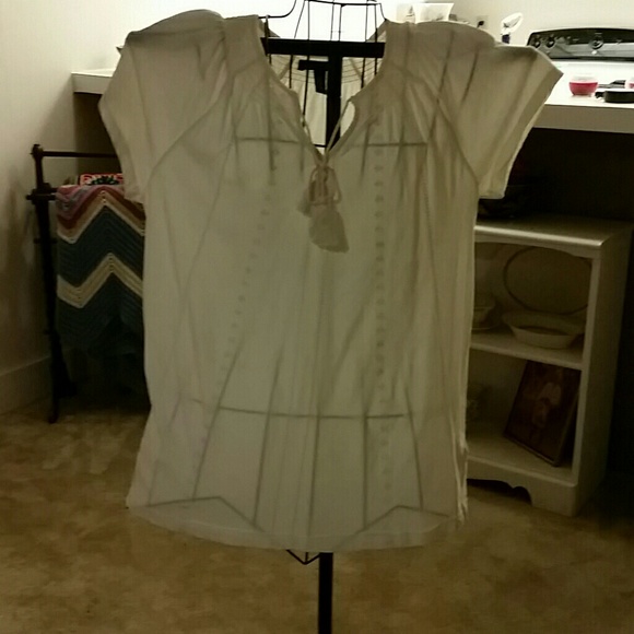 Off white rop, decorative stitching down front