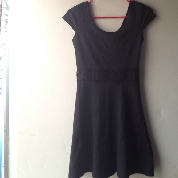 Black dress for teenager