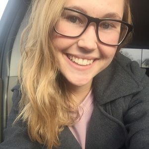 Meet your Posher, Hailey