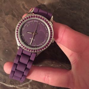 Working purple watch