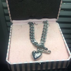Sliver Juicy couture heart necklace