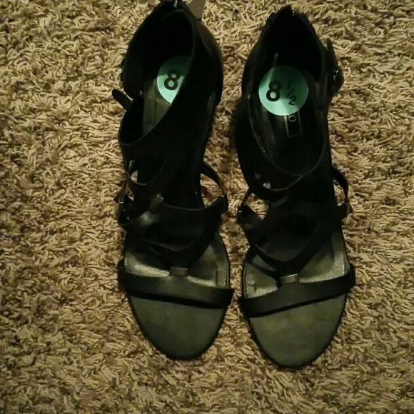 XoXo  Wedge Sandle