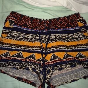 Tribal print flowy shorts