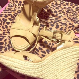 Guess Nude Wedges