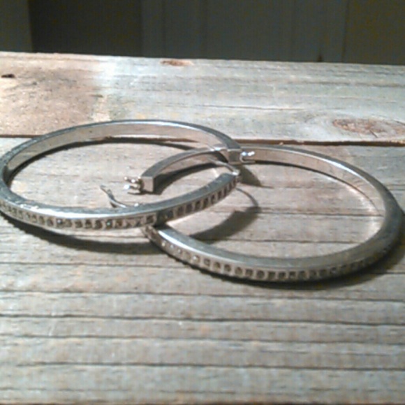 Jewelry - BUNDLE TRADE: LUPITA- 2" Diamond-cz hoops