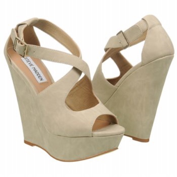 Bone colored Steve Madden xternal wedges