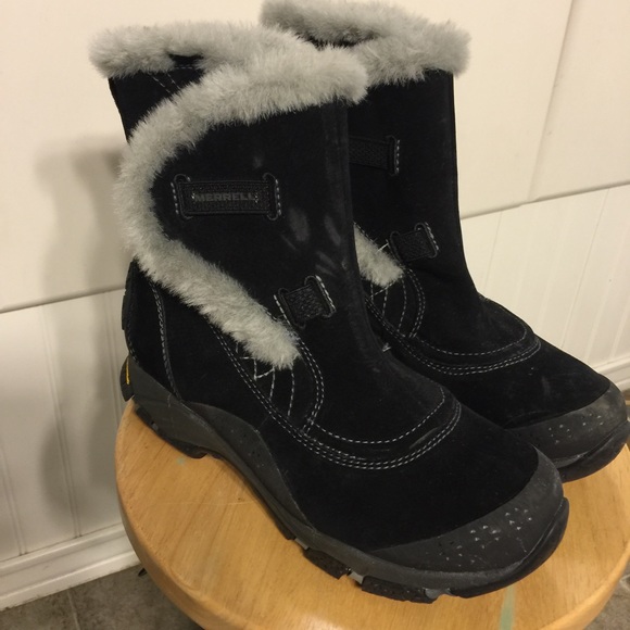 Black Merrell Suede w/ faux fur boots