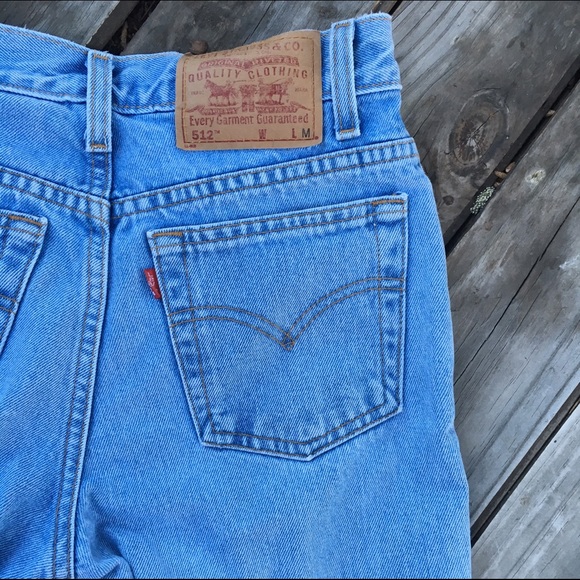 🔴Sold in bundle| Vintage high waisted Levi's - Picture 2 of 3