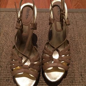 Charles by Chalres Davis strappy wedge